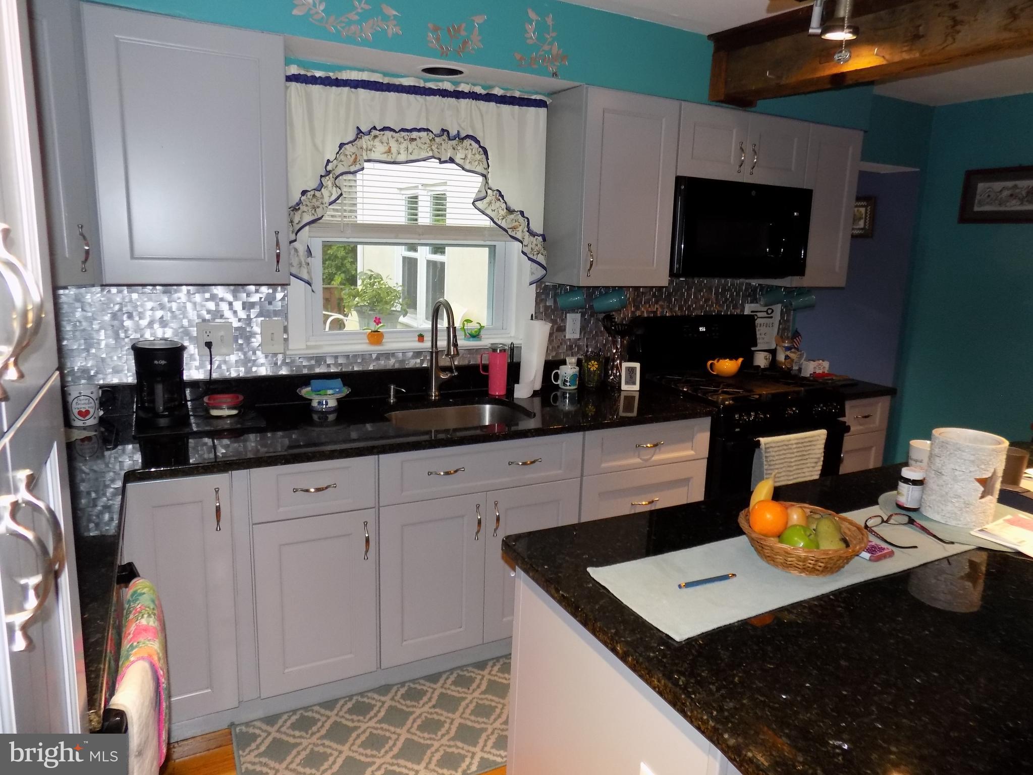 191 W 8TH STREET