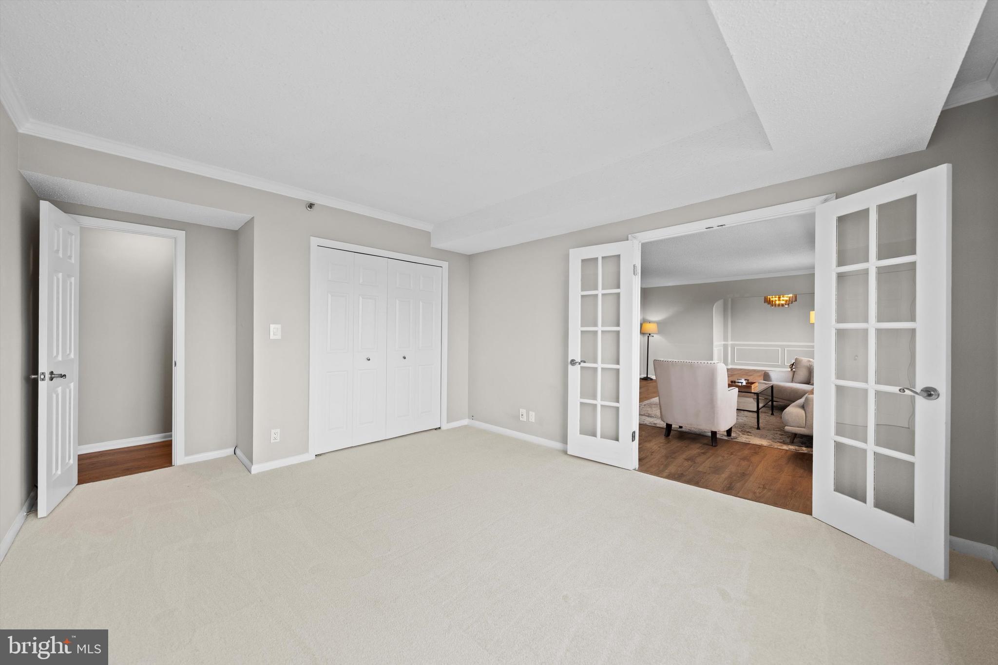SKYLINE SQUARE CONDO - Residential