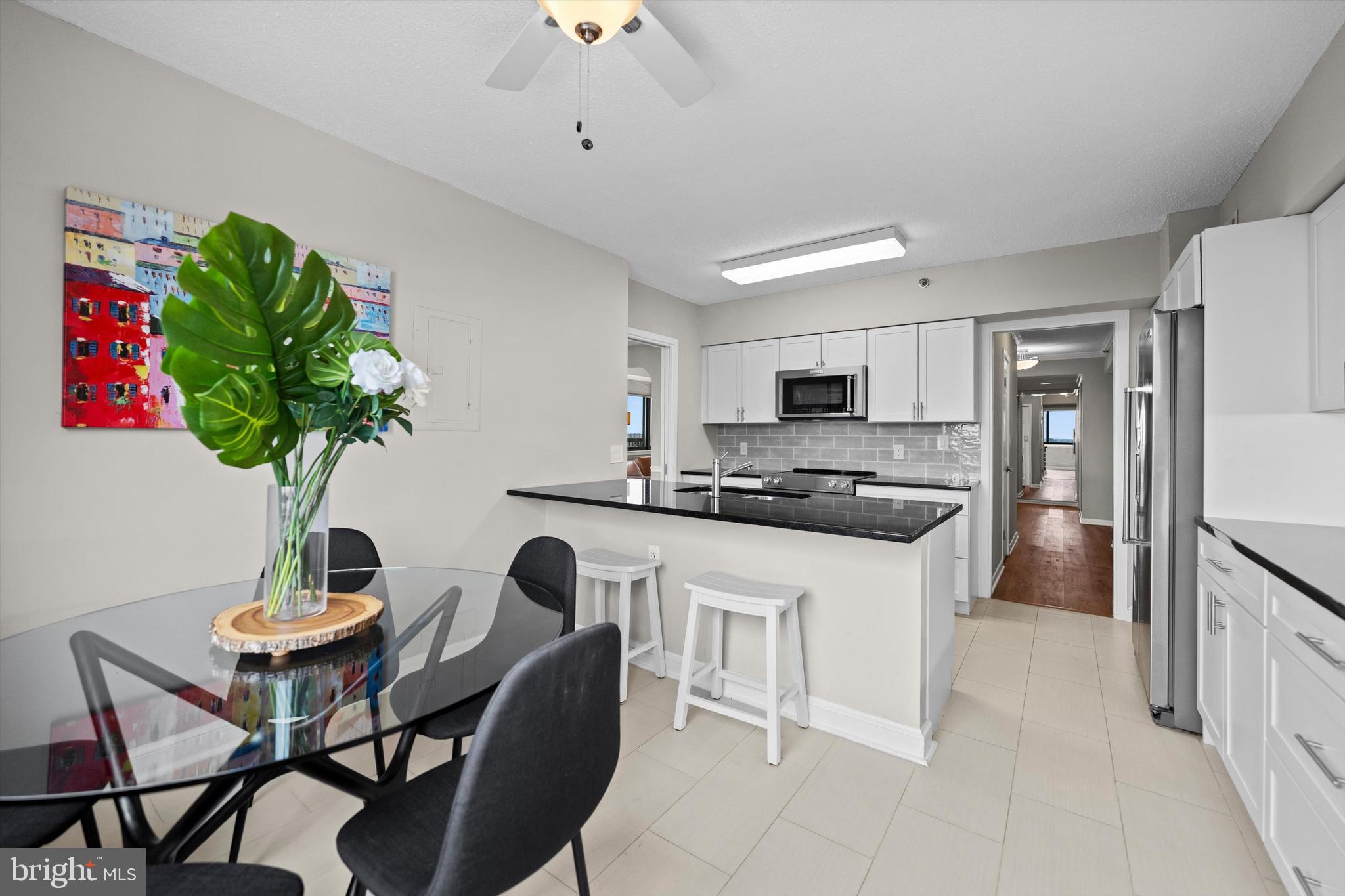 SKYLINE SQUARE CONDO - Residential