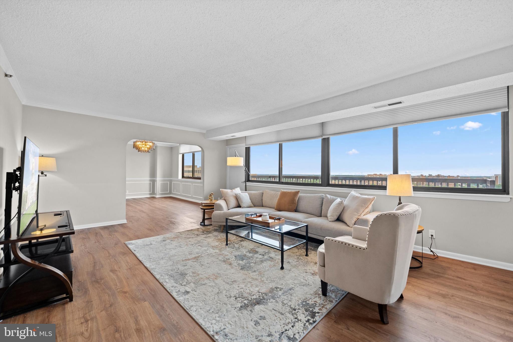 SKYLINE SQUARE CONDO - Residential