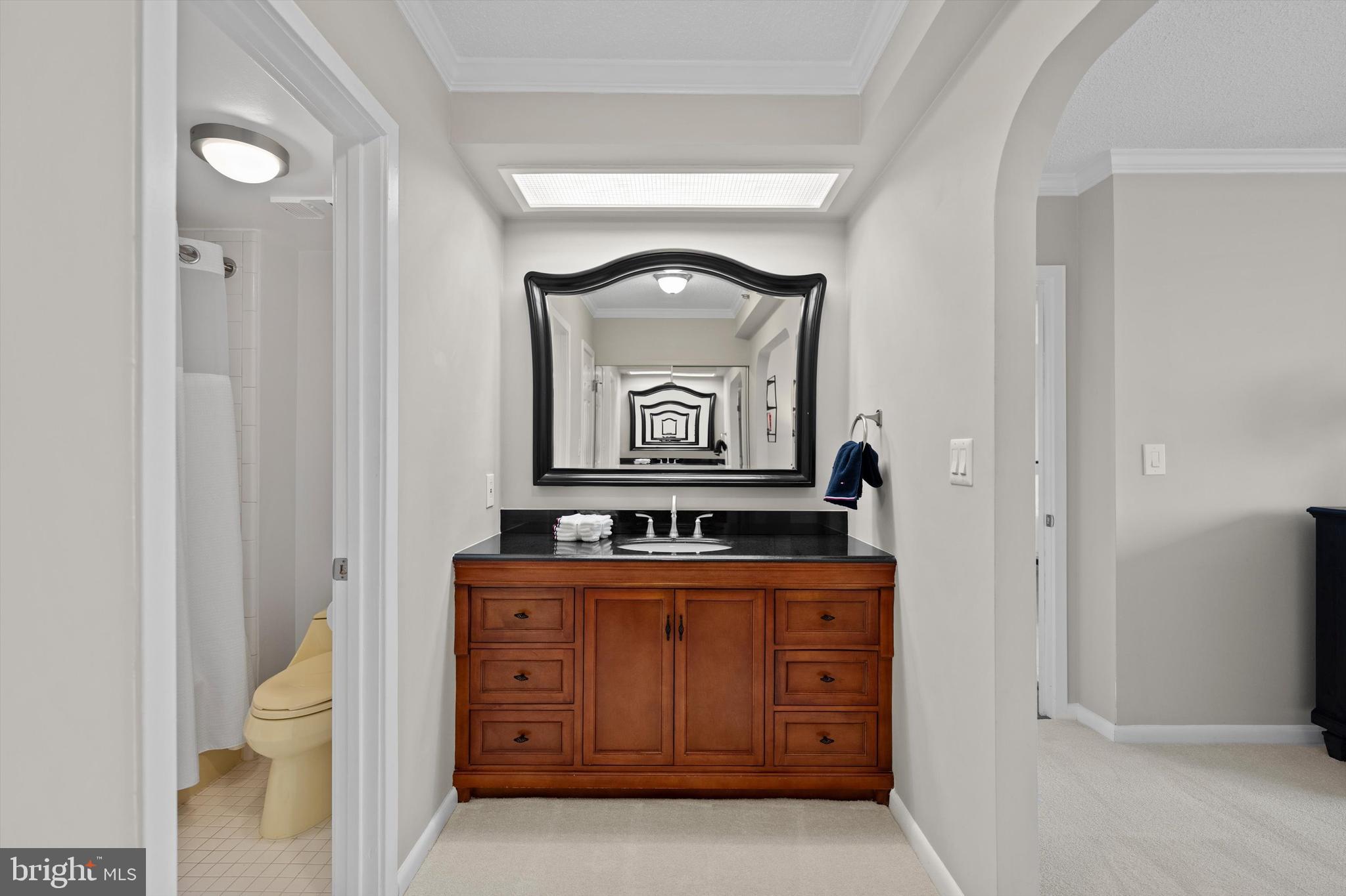 SKYLINE SQUARE CONDO - Residential