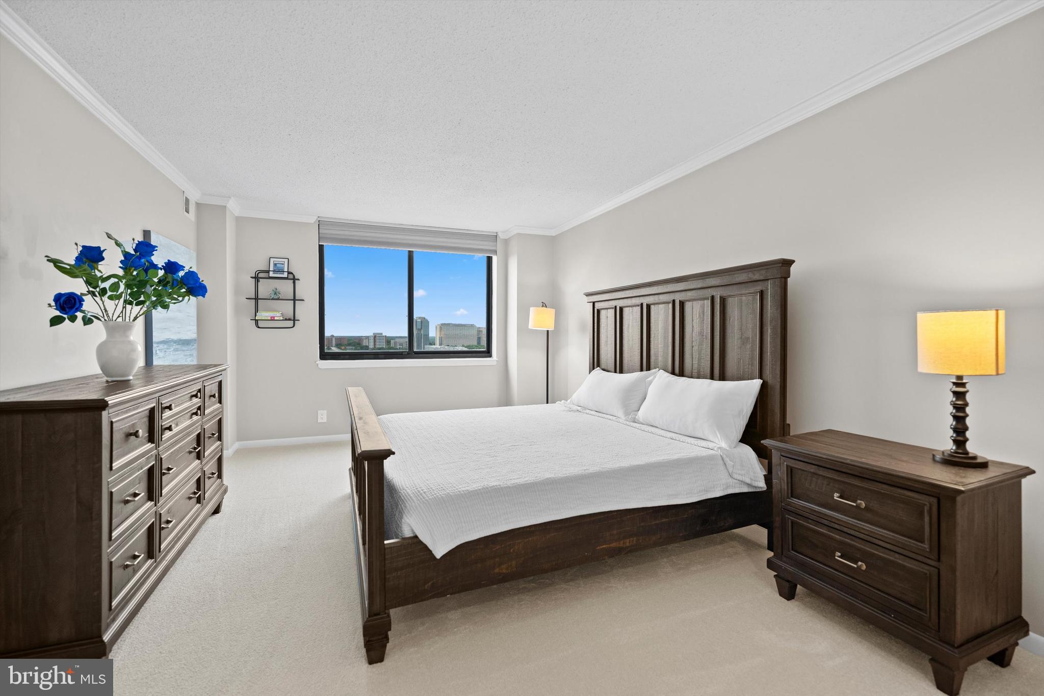 SKYLINE SQUARE CONDO - Residential