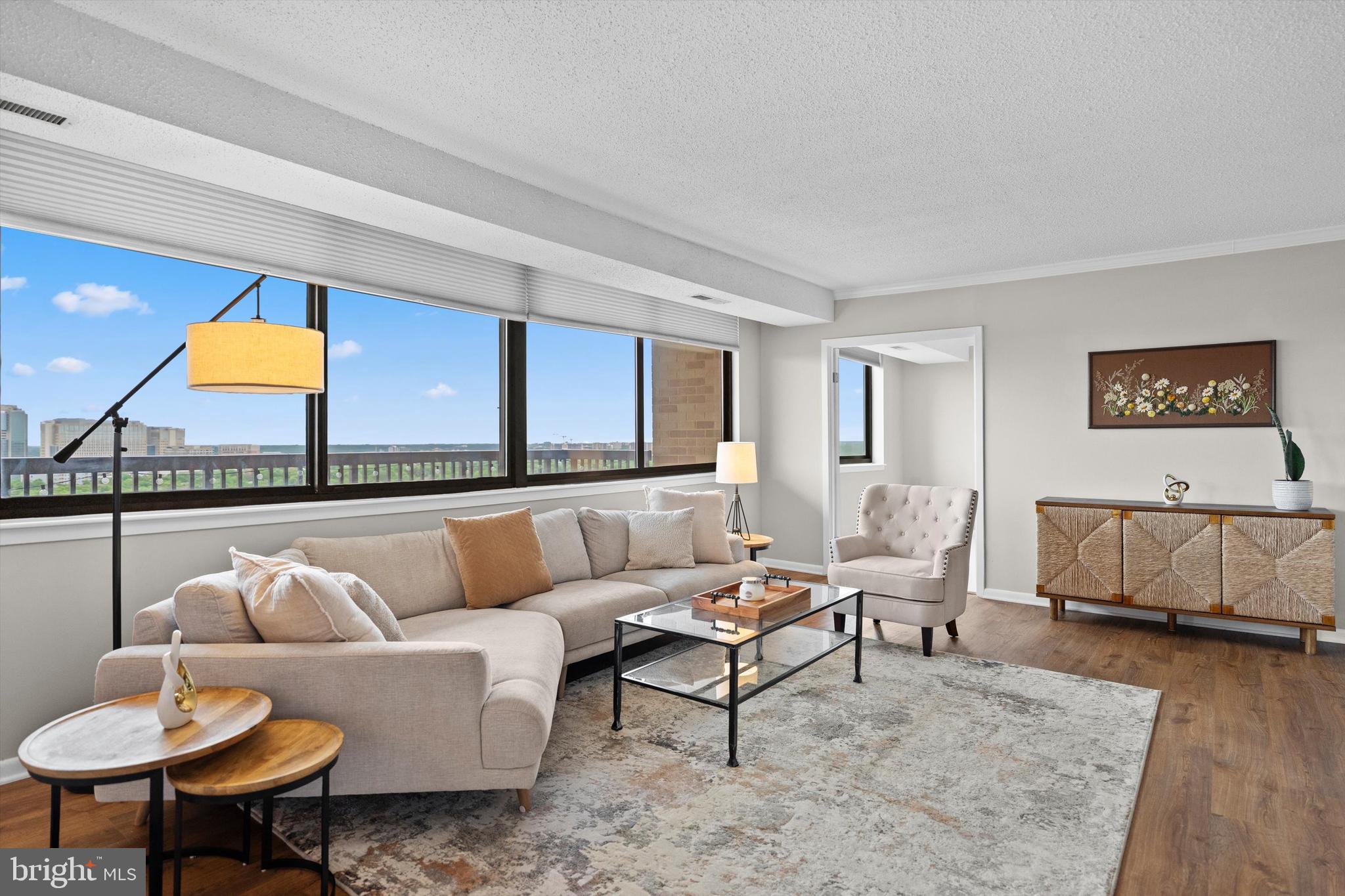 SKYLINE SQUARE CONDO - Residential