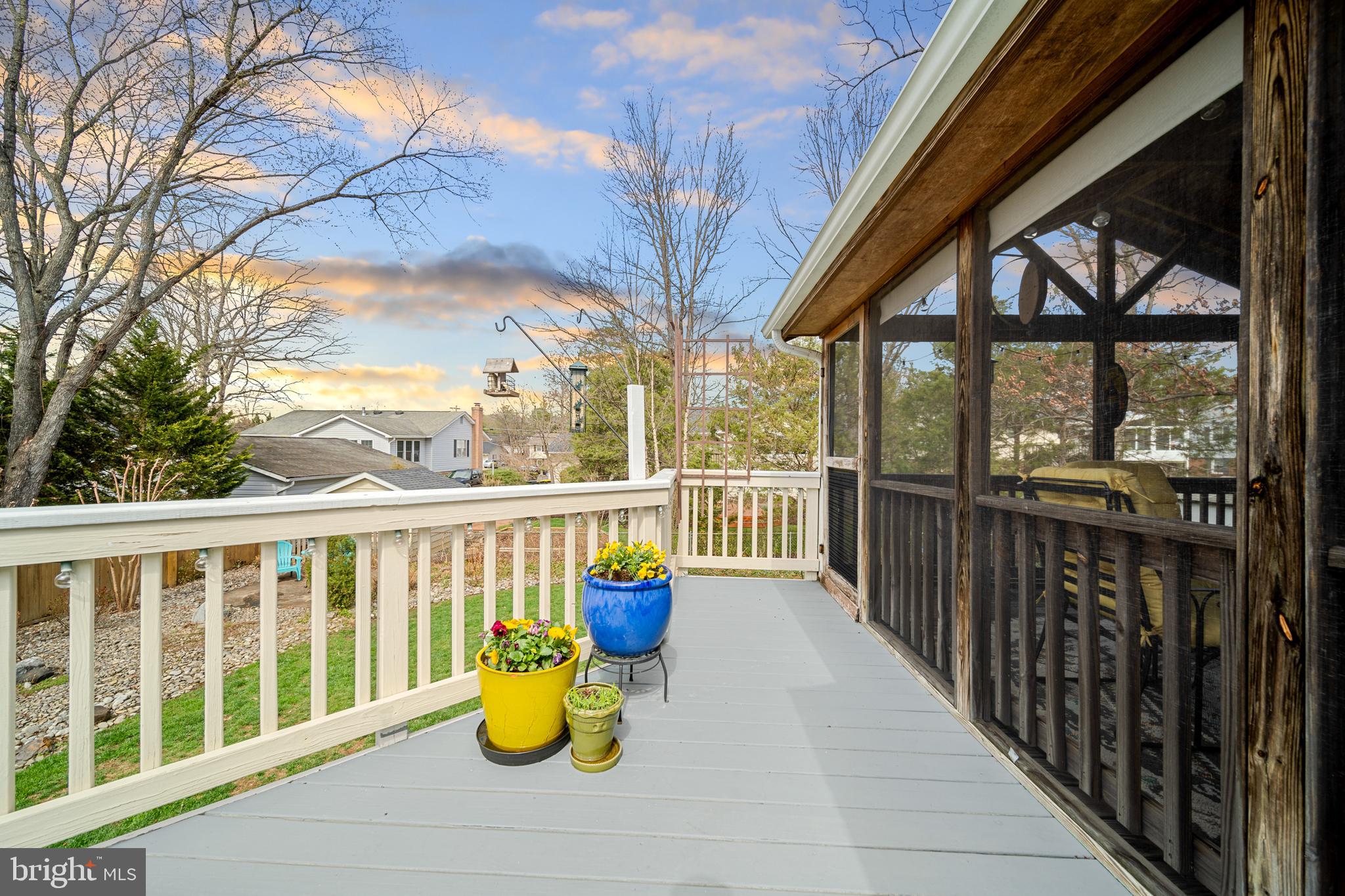 COUNTRY CLUB MANOR - Residential