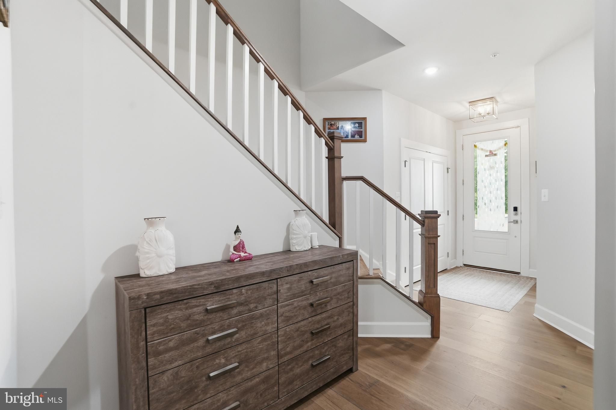 411 W PONDS EDGE DRIVE