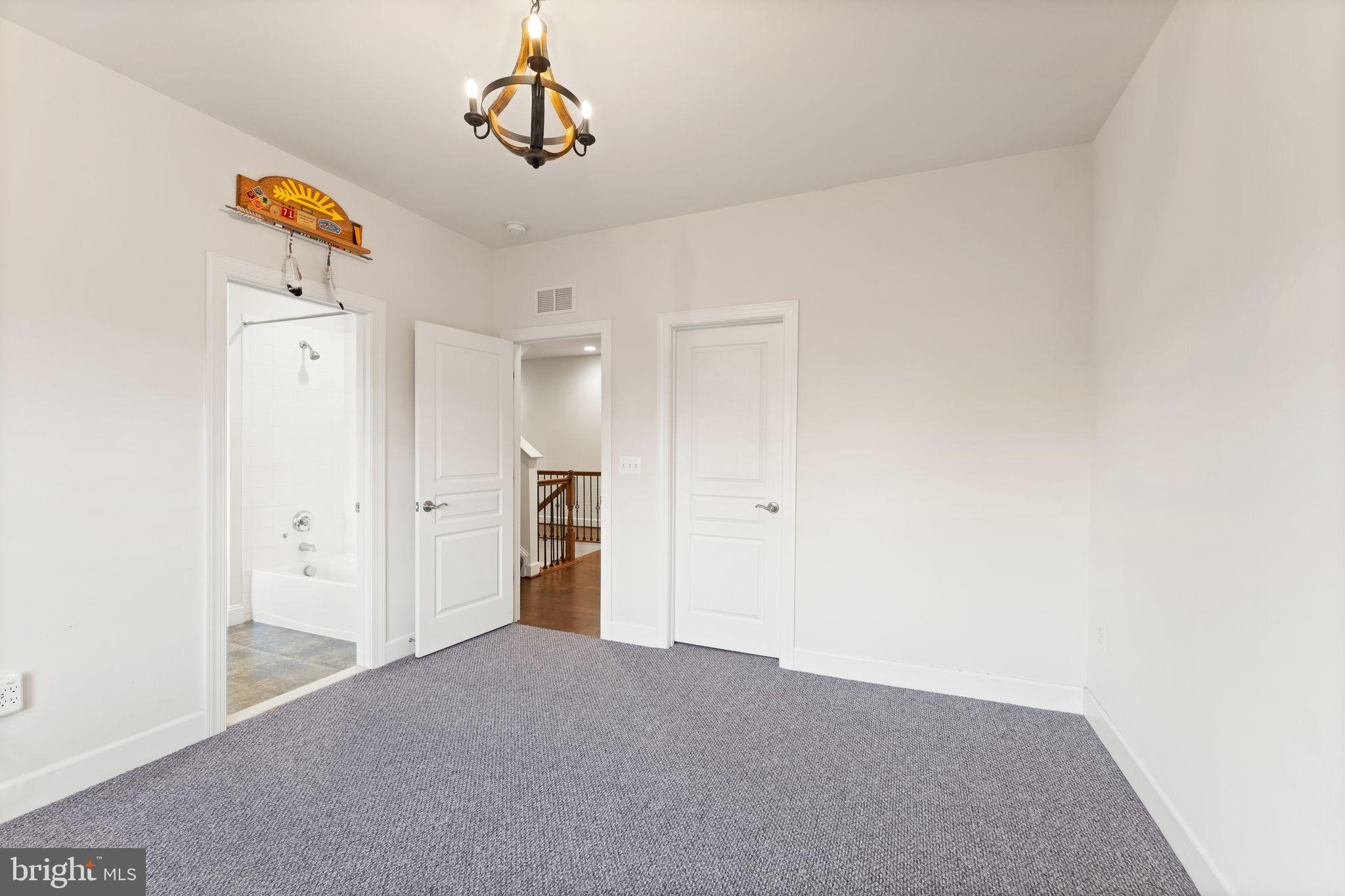 HISTORIC SELMA ESTATES - Residential