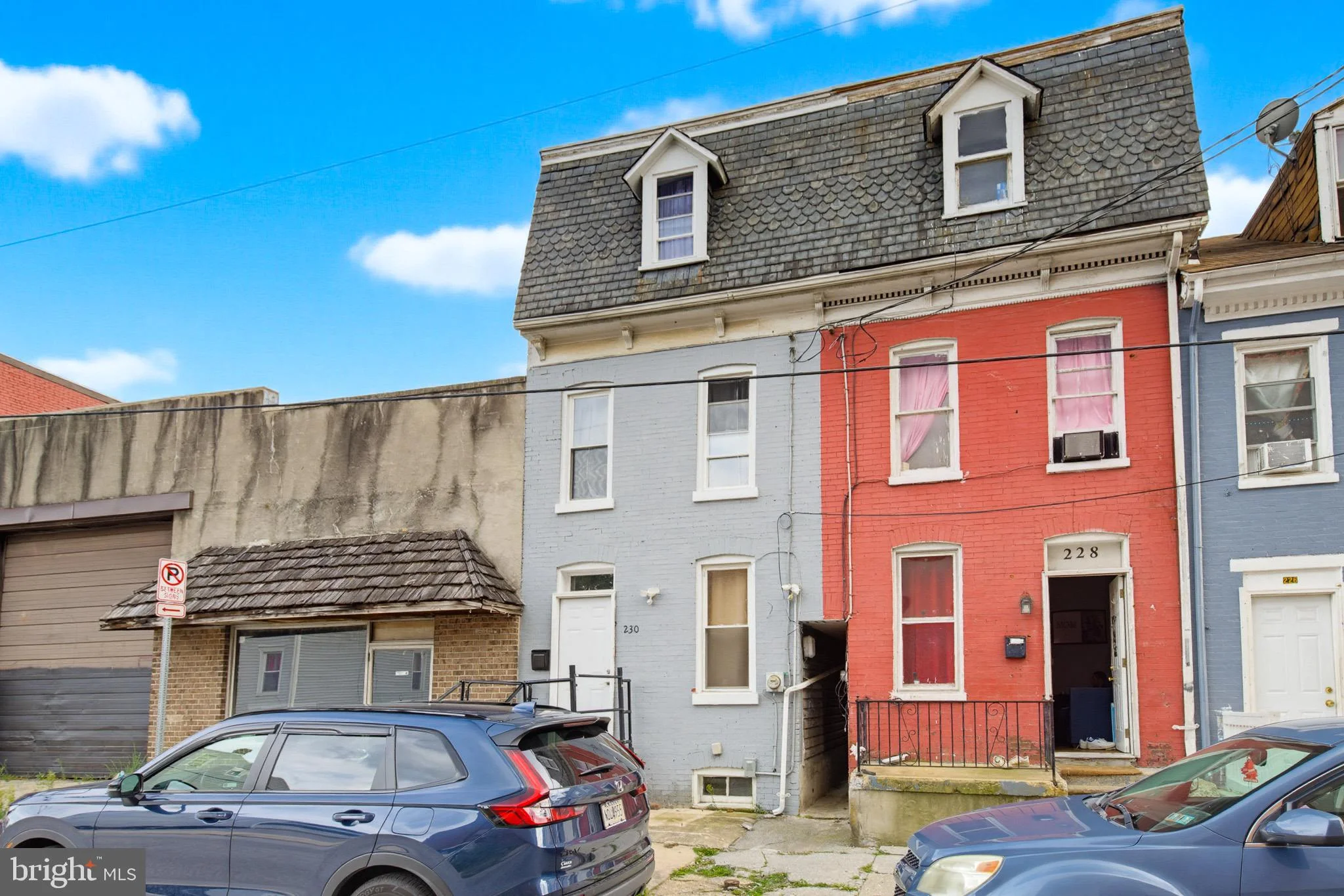 230 E Poplar Street