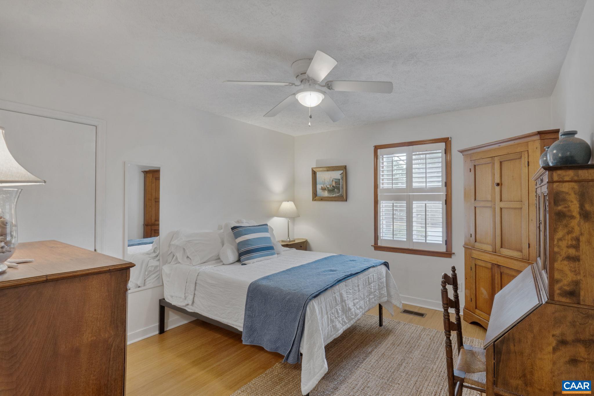 LAKE MONTICELLO - Residential