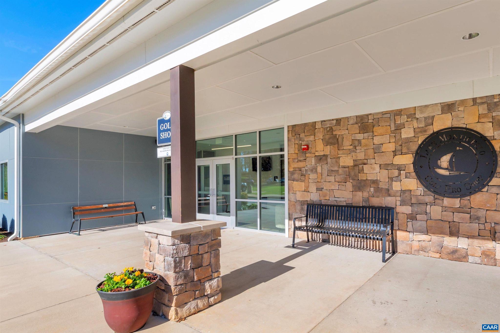 LAKE MONTICELLO - Residential