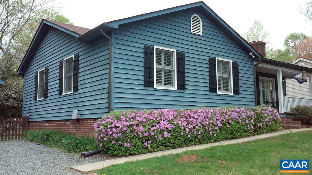 LAKE MONTICELLO - Residential