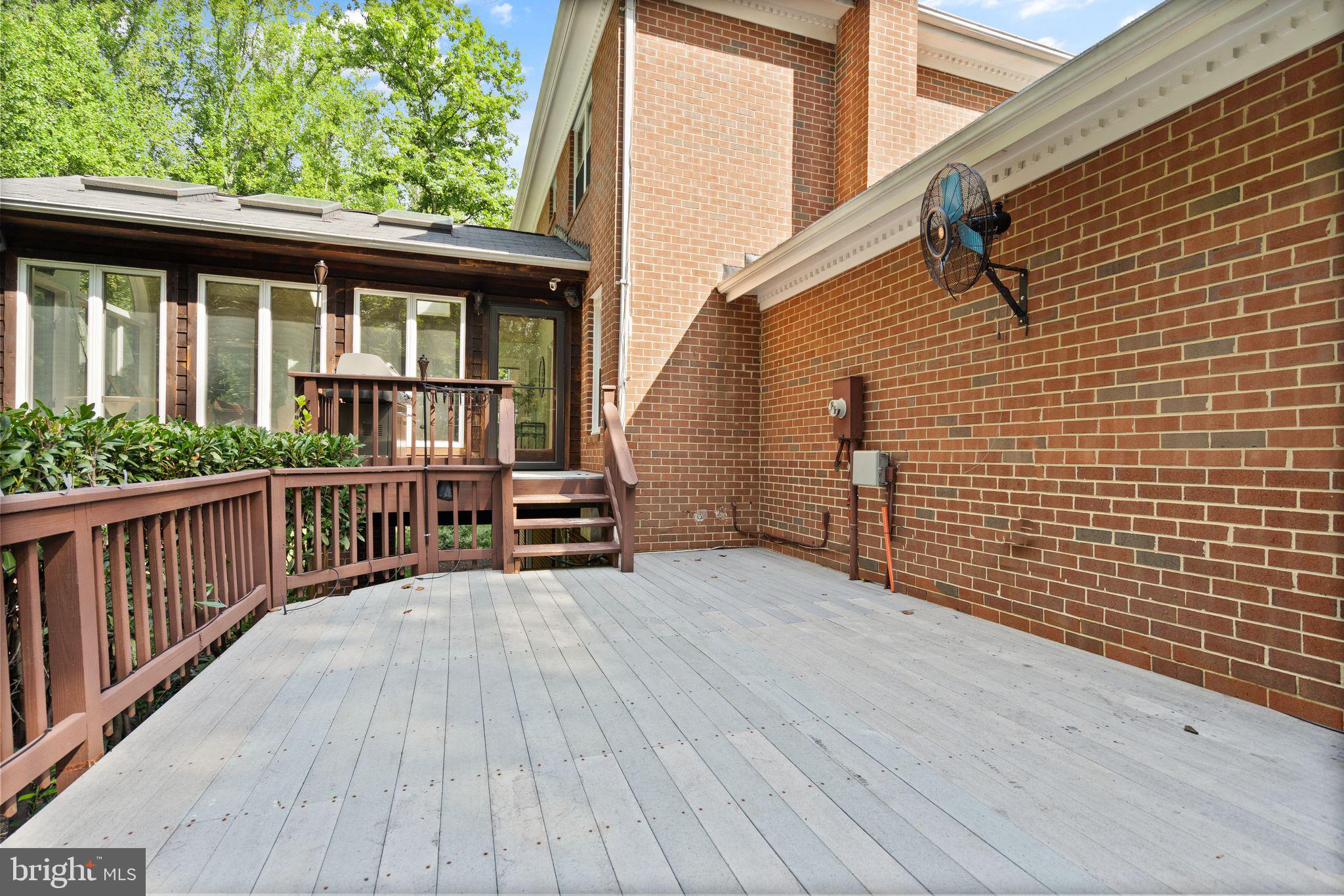 LEXINGTON ESTATES - Residential