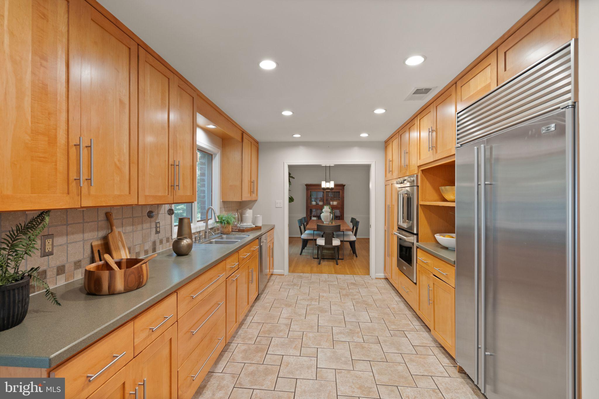 LEXINGTON ESTATES - Residential