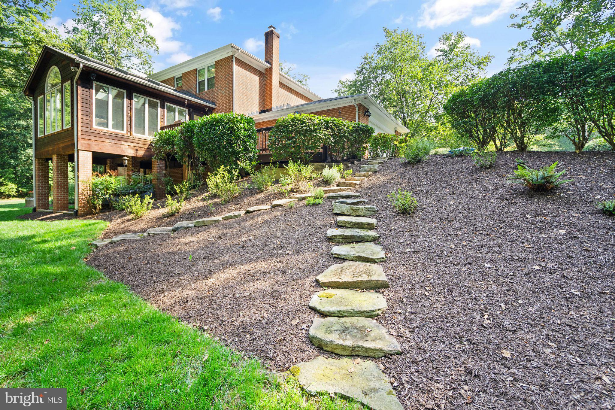 LEXINGTON ESTATES - Residential