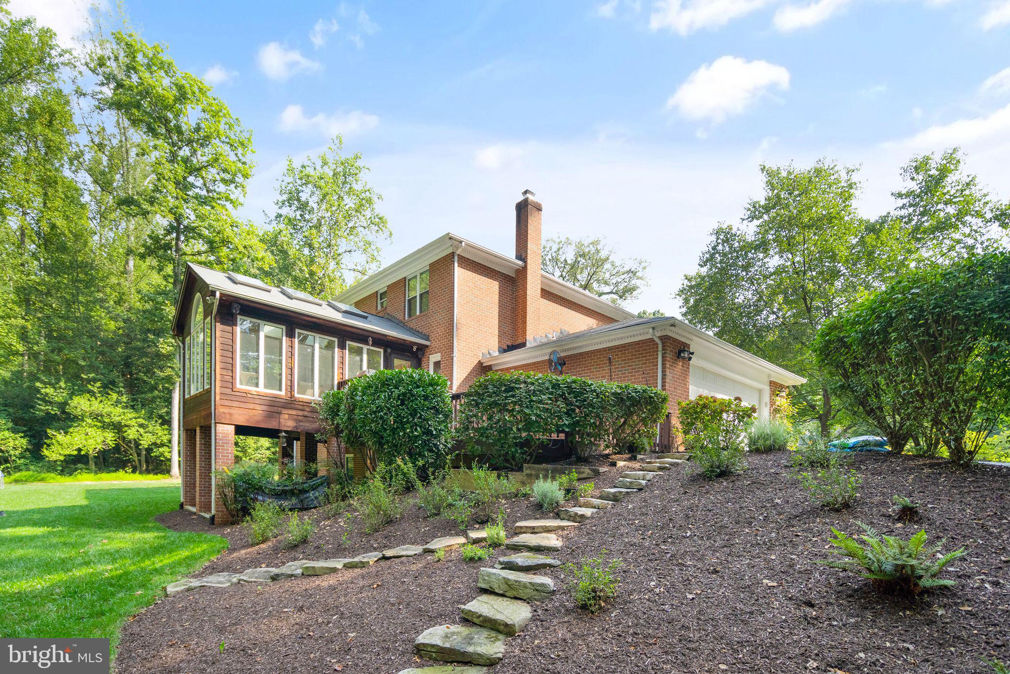 LEXINGTON ESTATES - Residential