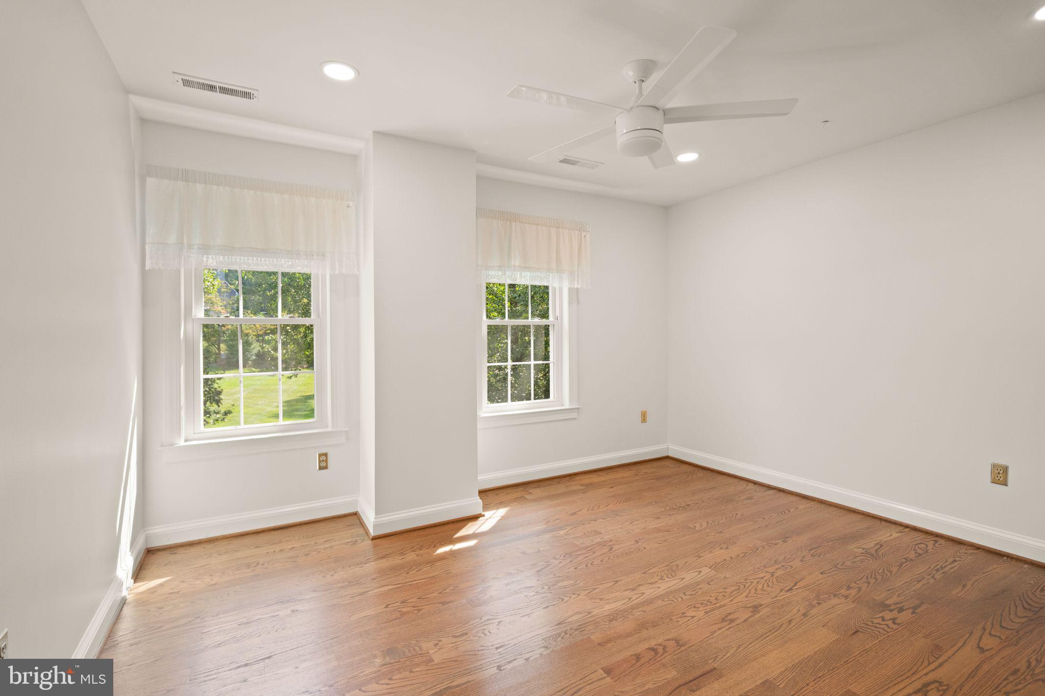 LEXINGTON ESTATES - Residential