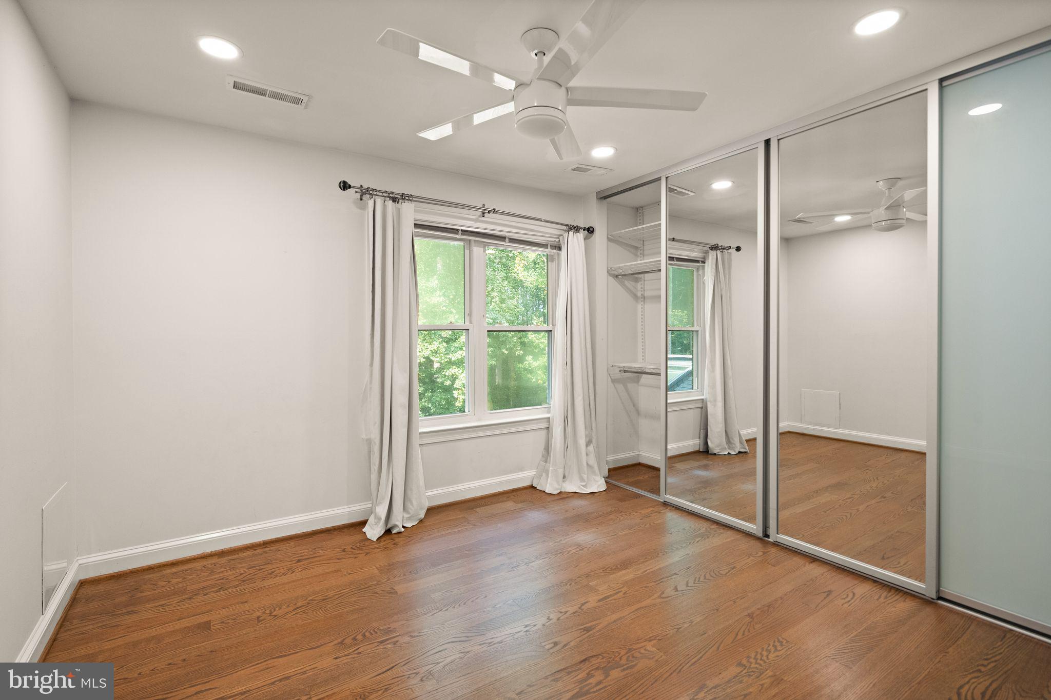 LEXINGTON ESTATES - Residential