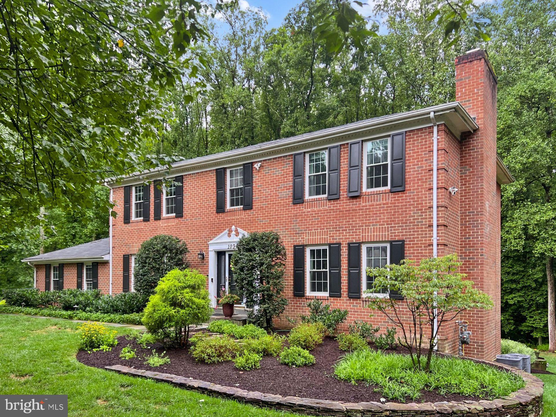 LEXINGTON ESTATES - Residential