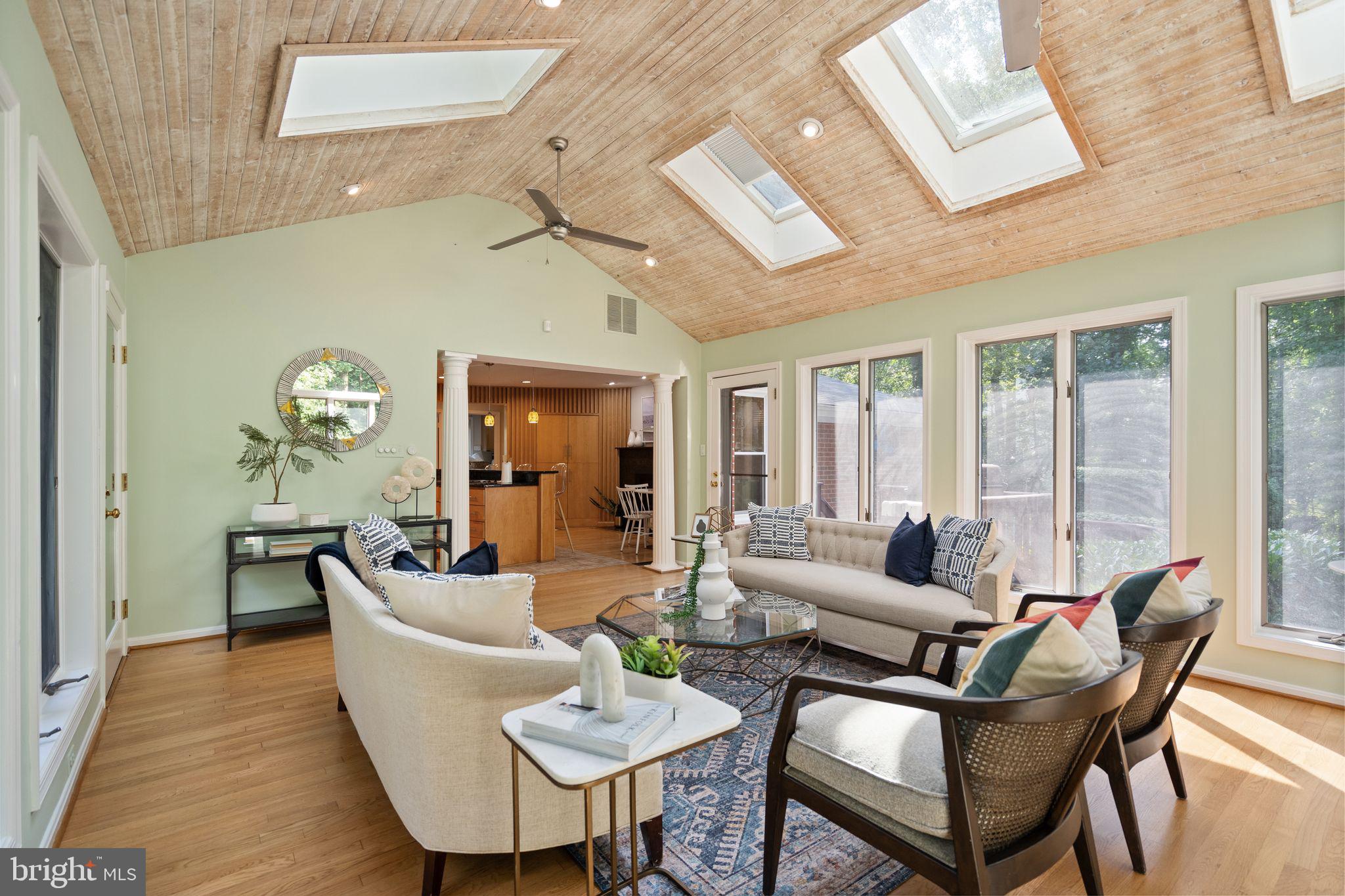 LEXINGTON ESTATES - Residential