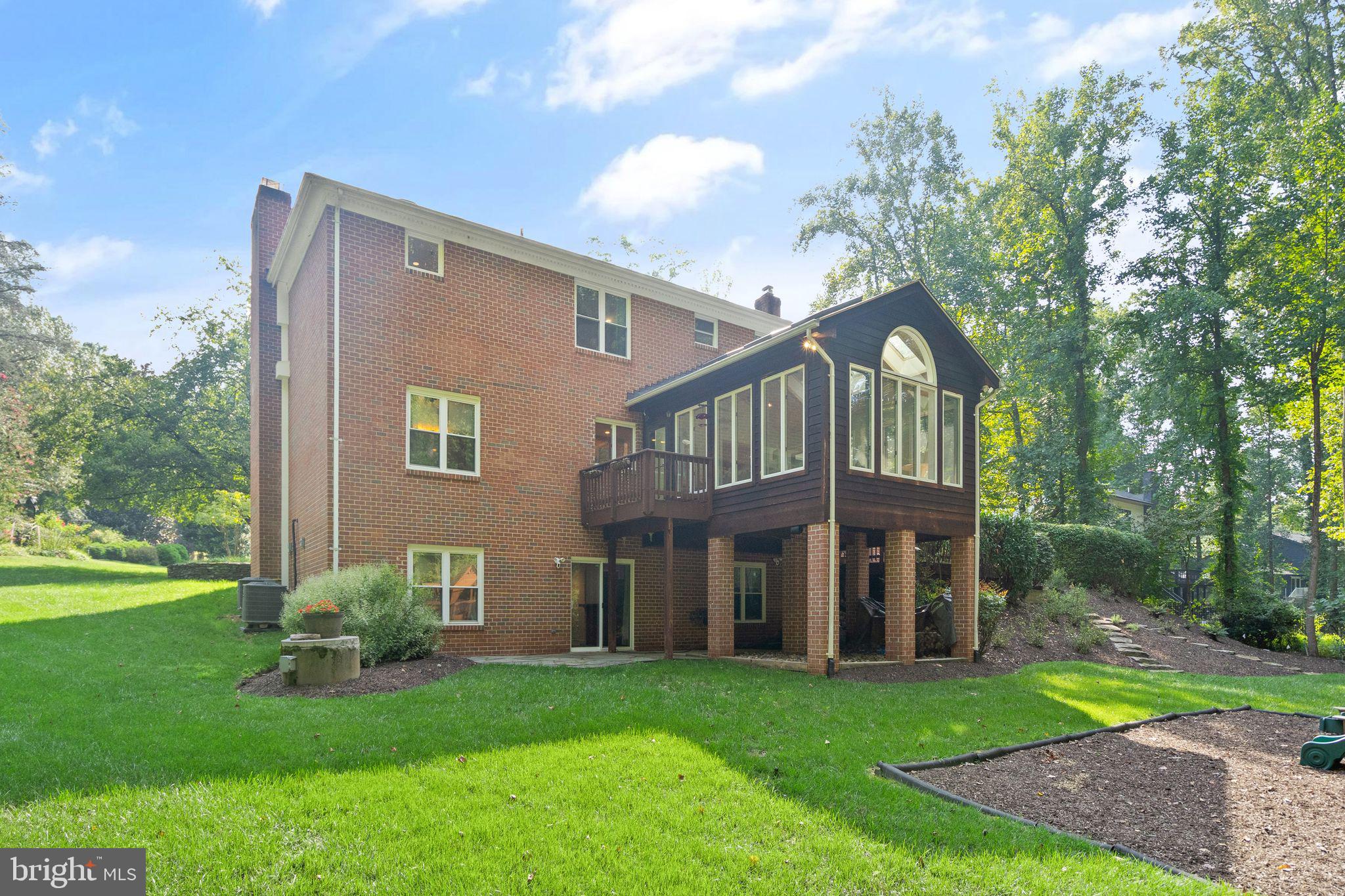 LEXINGTON ESTATES - Residential