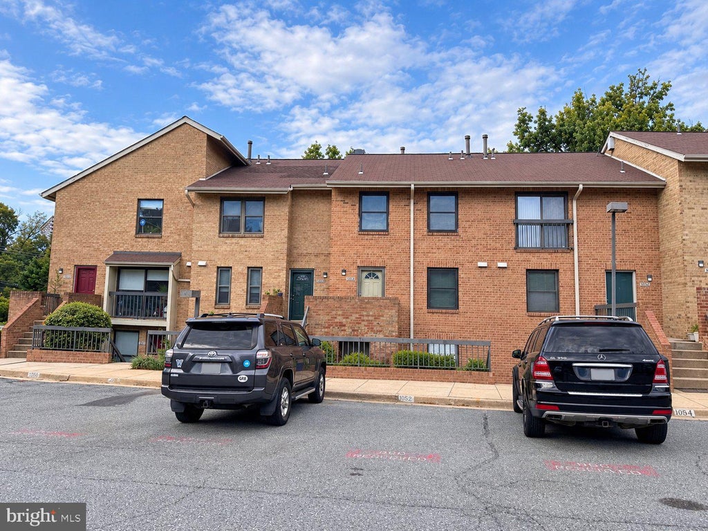 Photo of 9855 Bristol Square Lane #250, BETHESDA, MD 20814 (MLS # MDMC2247472)