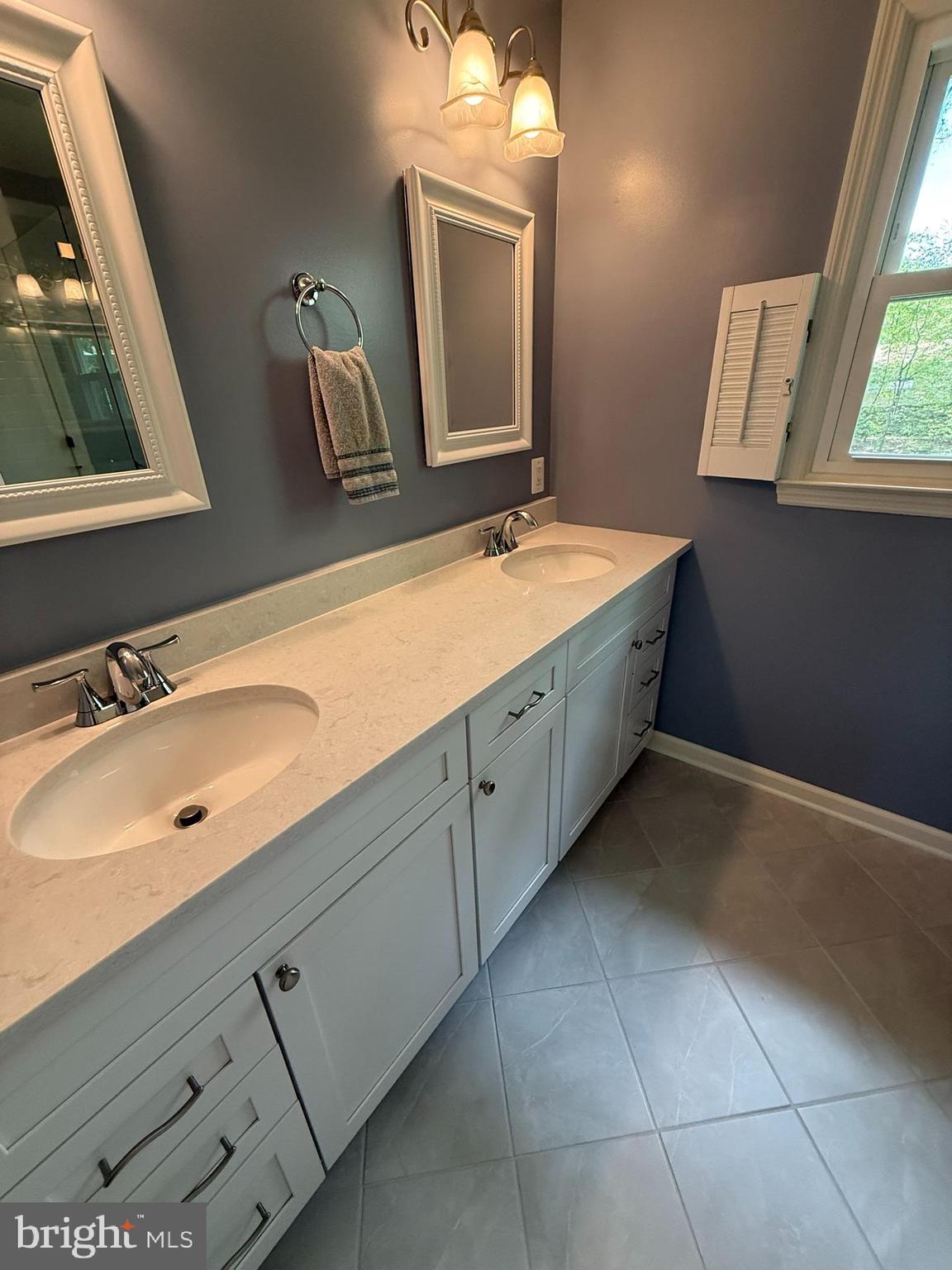 HOMEWOOD - Residential