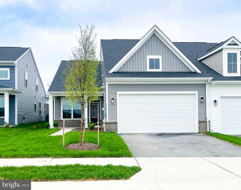 Townhouse For Sale - 102 Zinnia Lane<br/> WINCHESTER, VA 22603