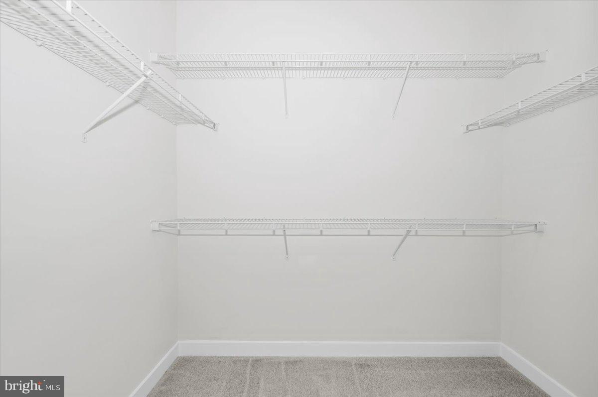 MONTGOMERY VILLAGE - Residential Lease