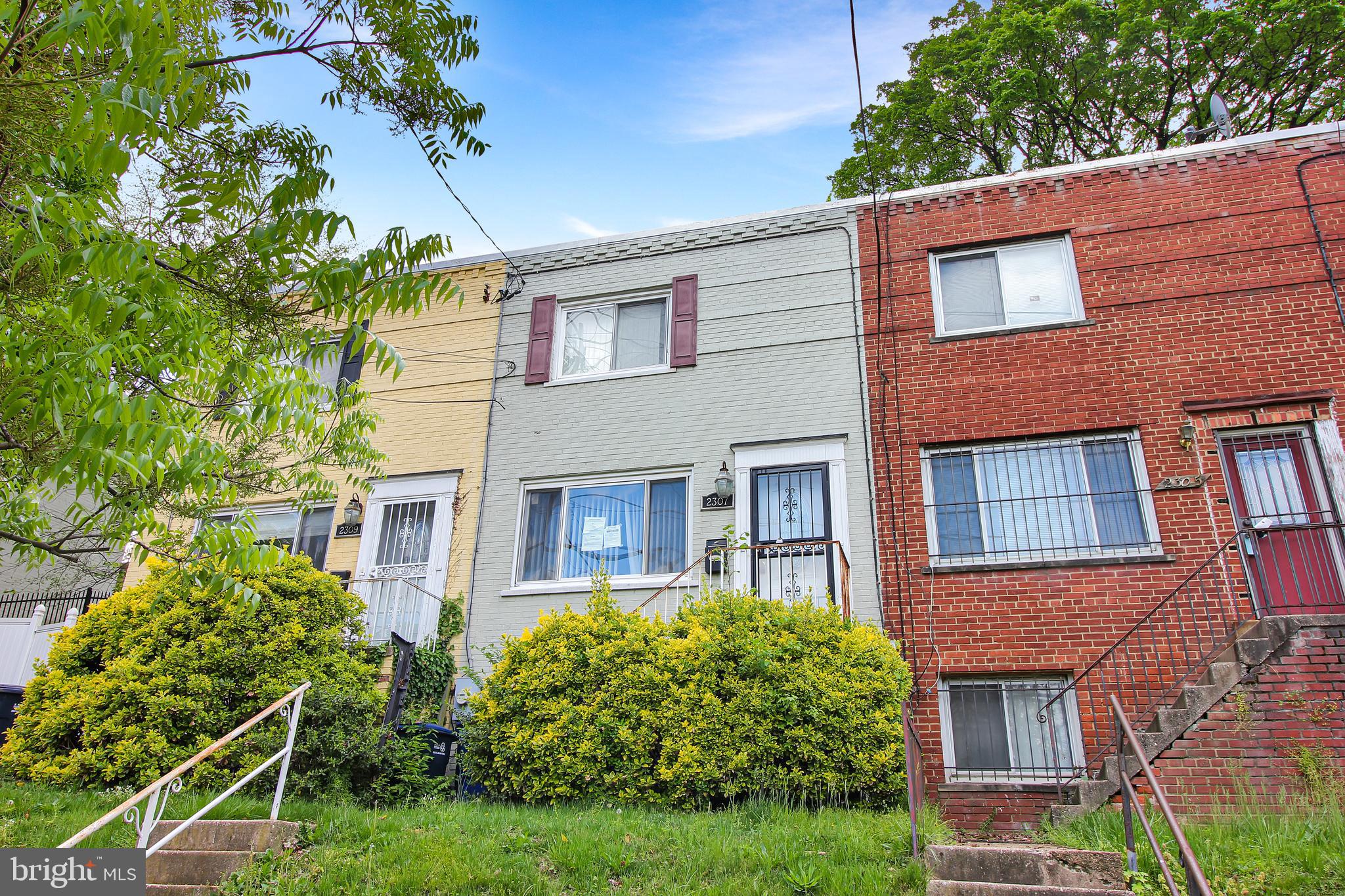 2307 16TH STREET SE