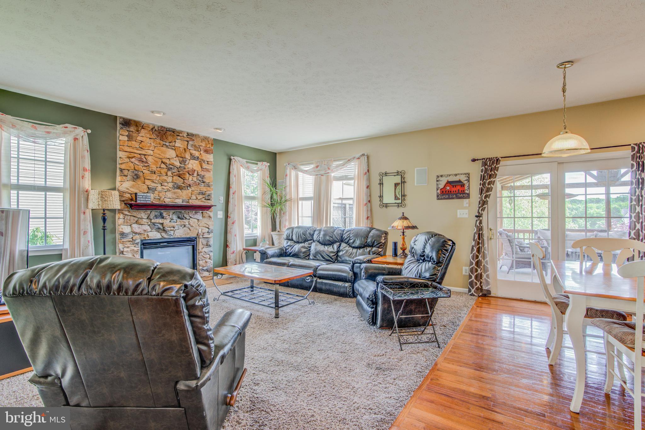 MOORES ORCHARD - Residential