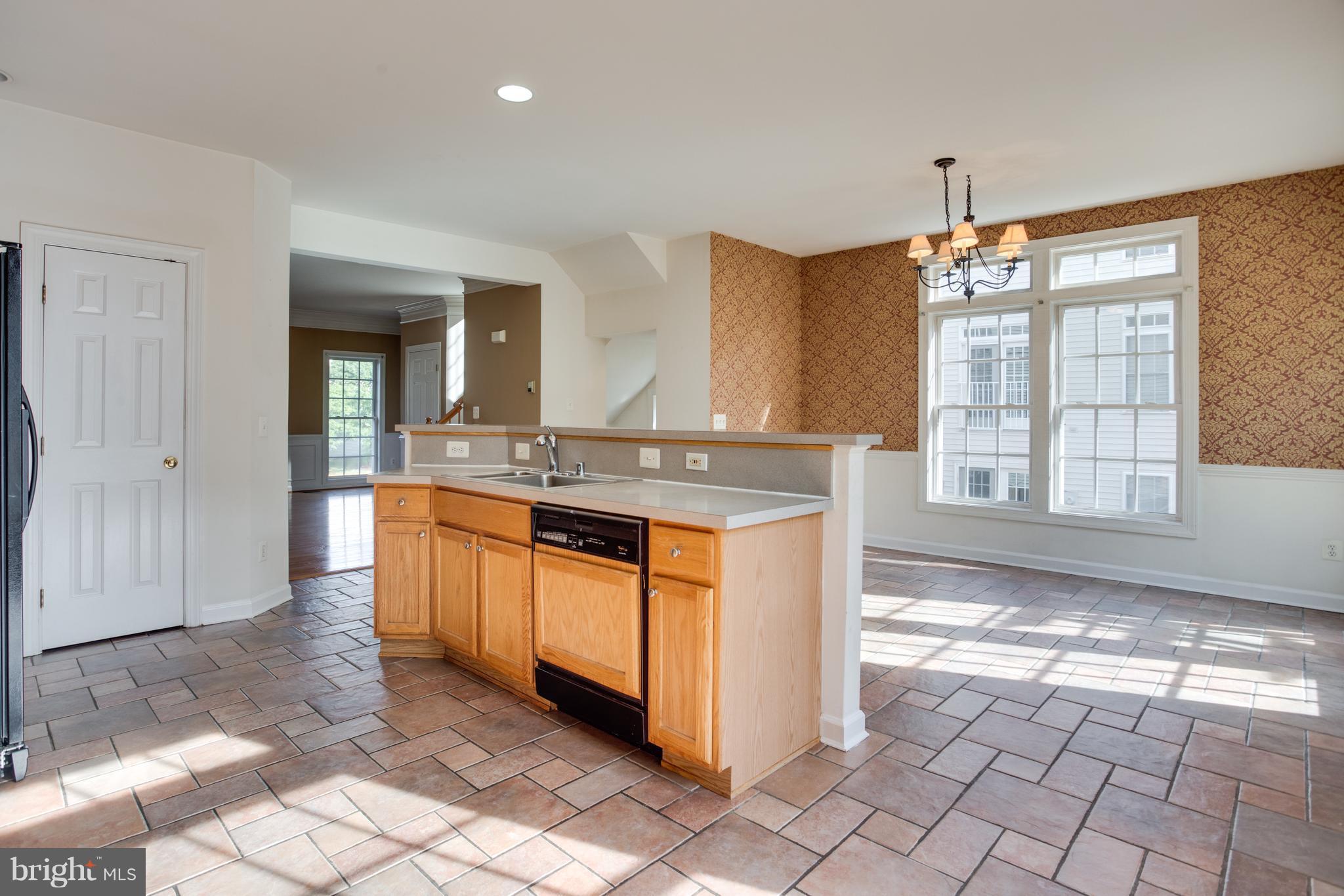 SOUTH RIDING - Residential Lease