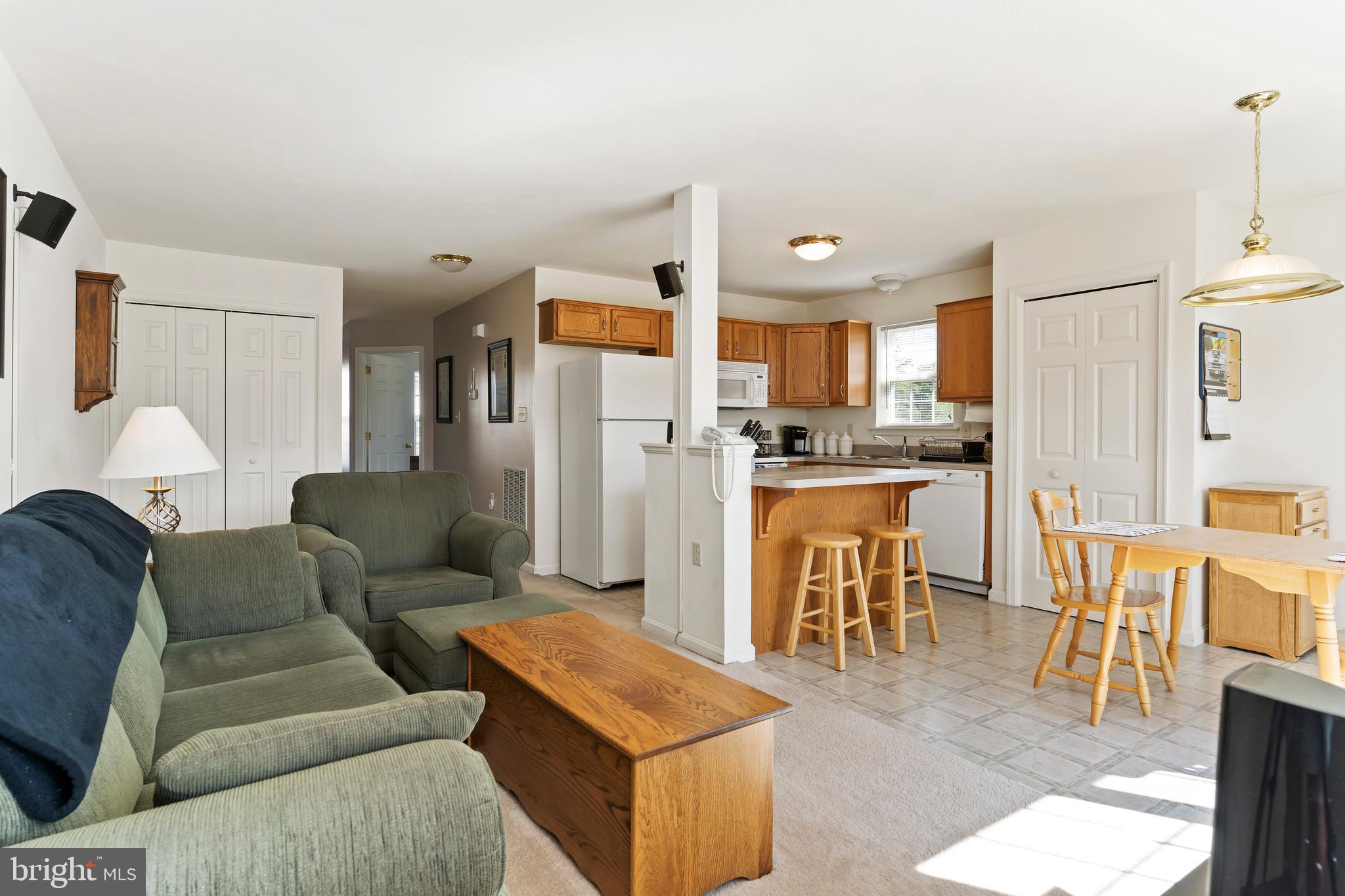 MOUNTAIN SHADOW ESTATES - Residential