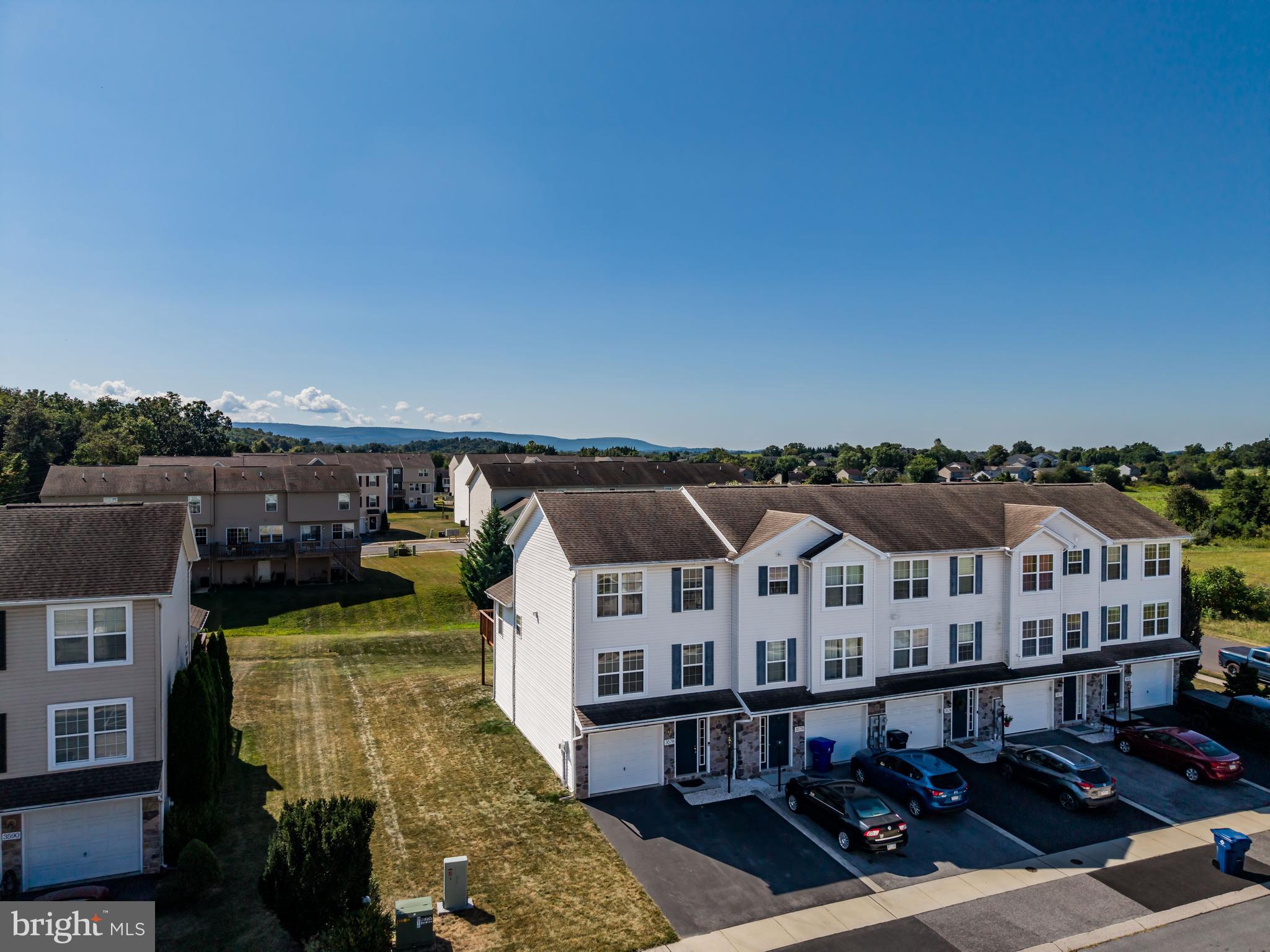 MOUNTAIN SHADOW ESTATES - Residential