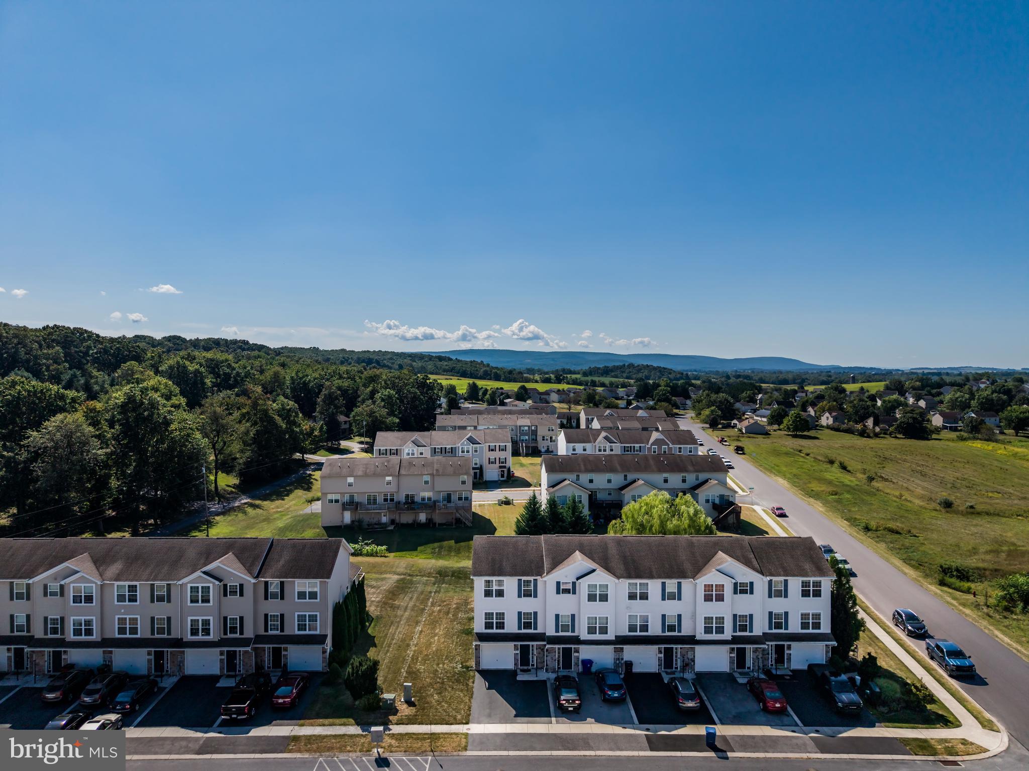 MOUNTAIN SHADOW ESTATES - Residential