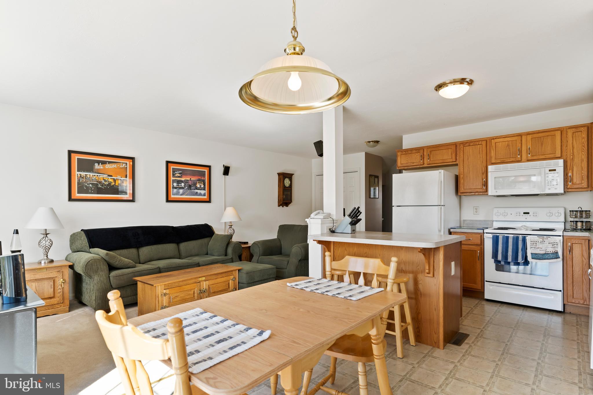 MOUNTAIN SHADOW ESTATES - Residential