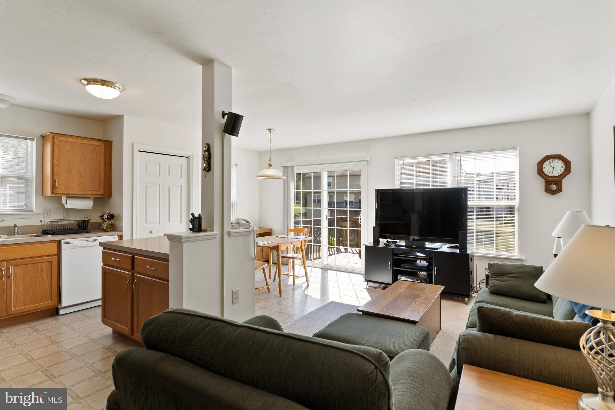 MOUNTAIN SHADOW ESTATES - Residential