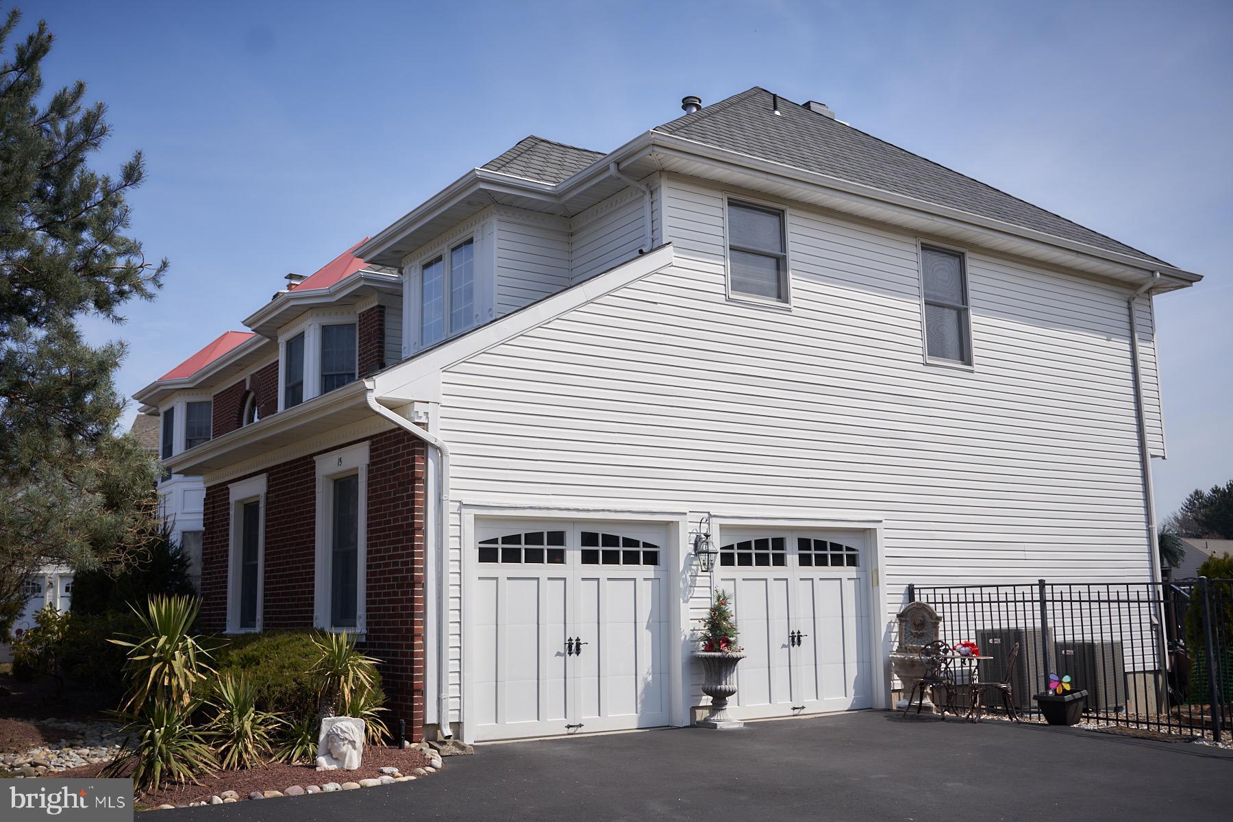 HILLS AT NORTHAMPT - Residential