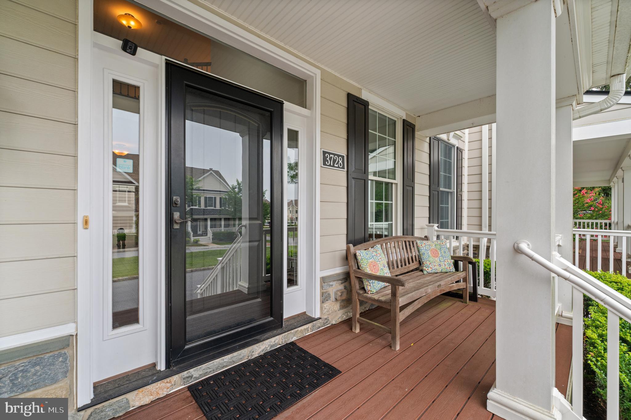 3728 LISETER GARDENS