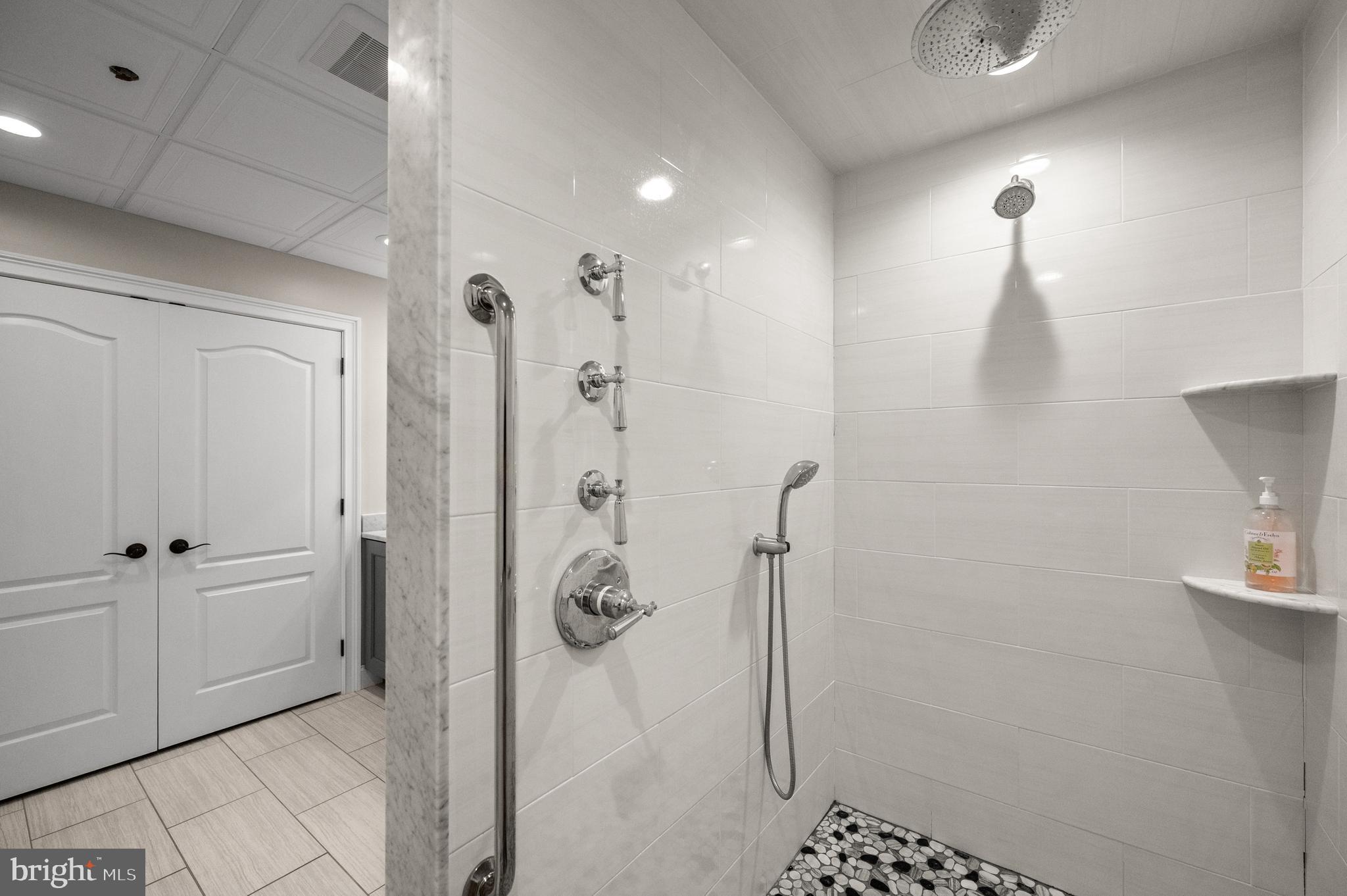 LISETER - Residential