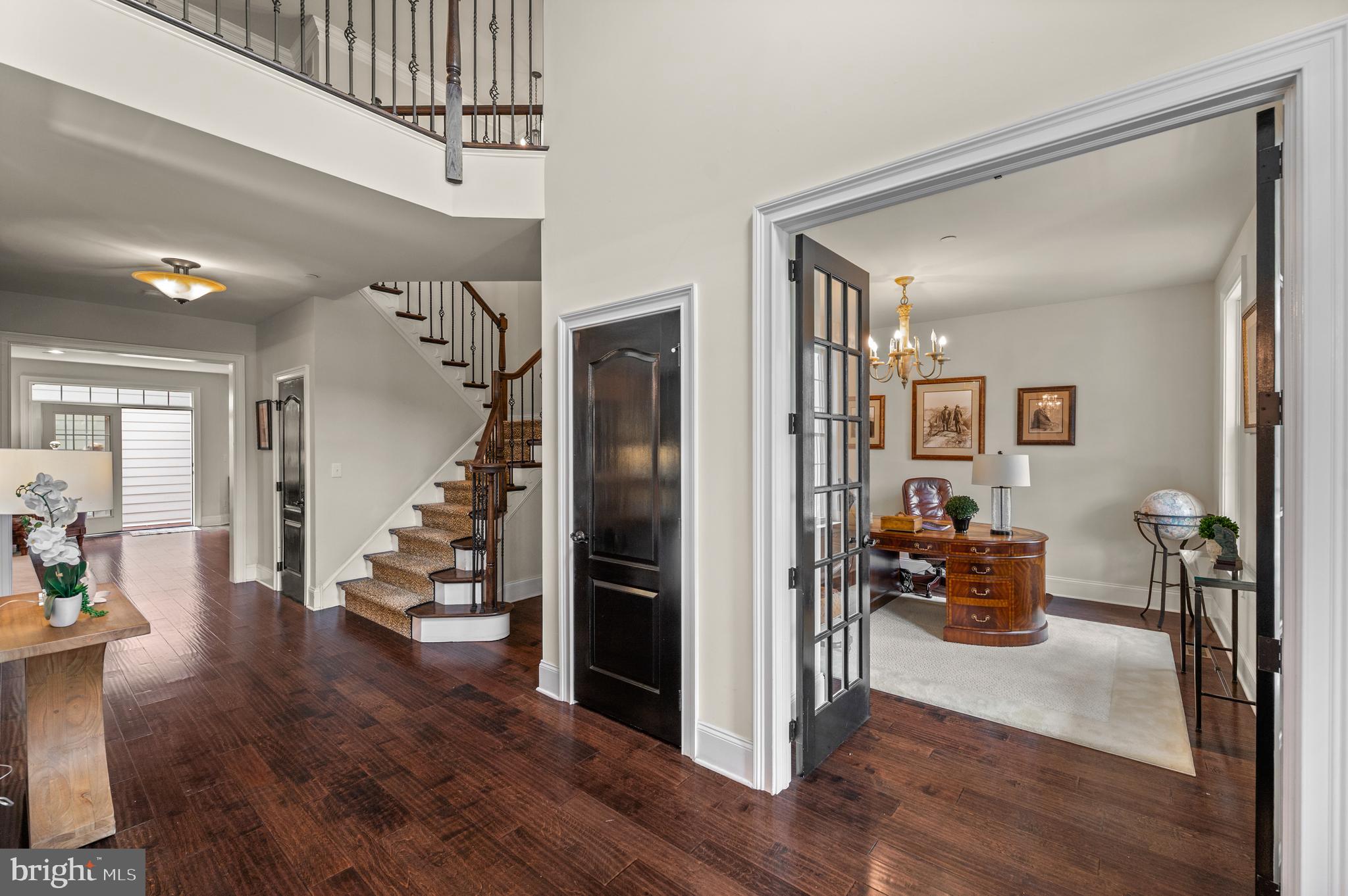 3728 LISETER GARDENS