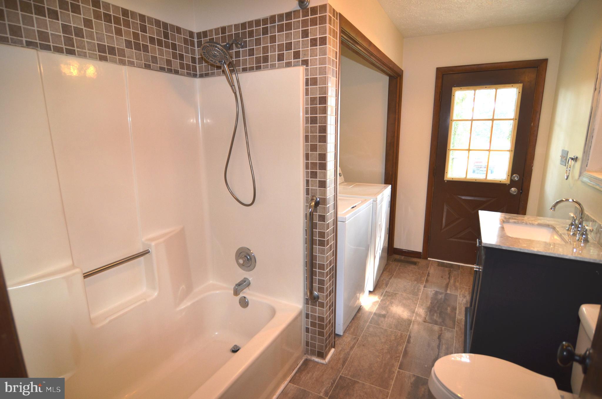 CHIGGER CITY - Residential Lease