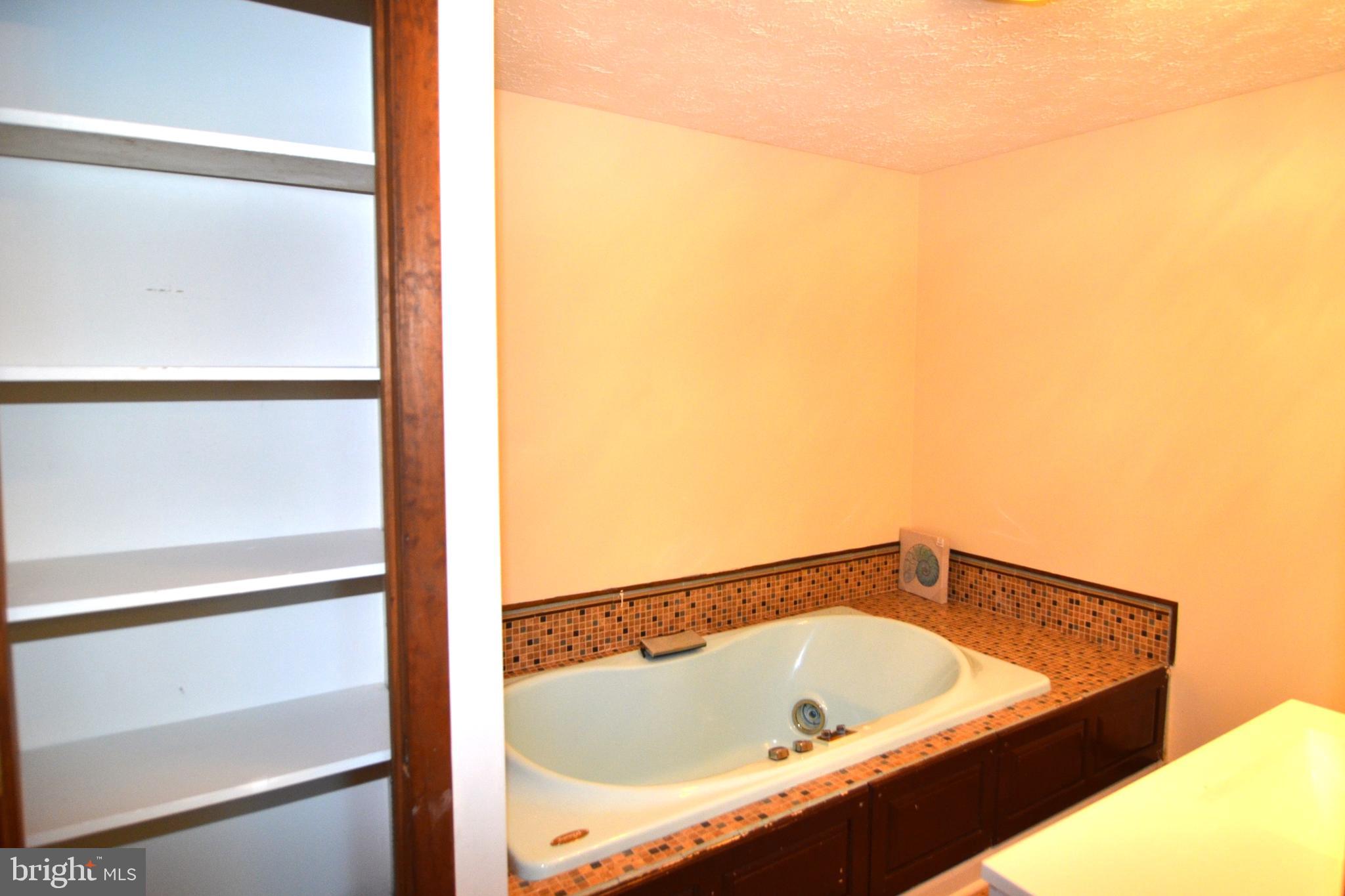 CHIGGER CITY - Residential Lease