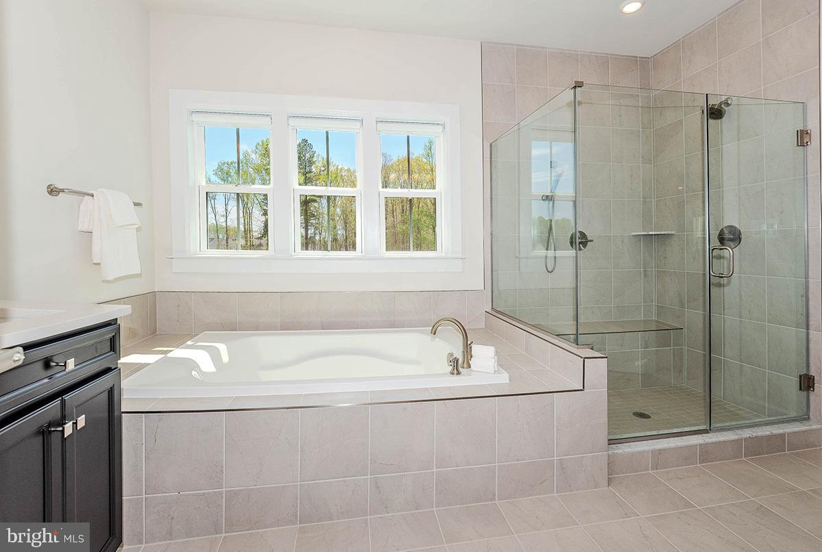 TWO RIVERS - Residential