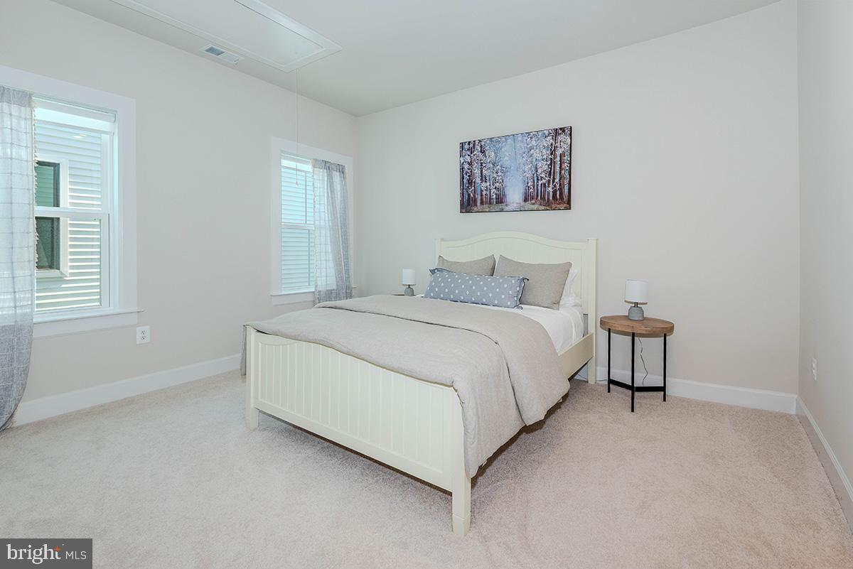 TWO RIVERS - Residential