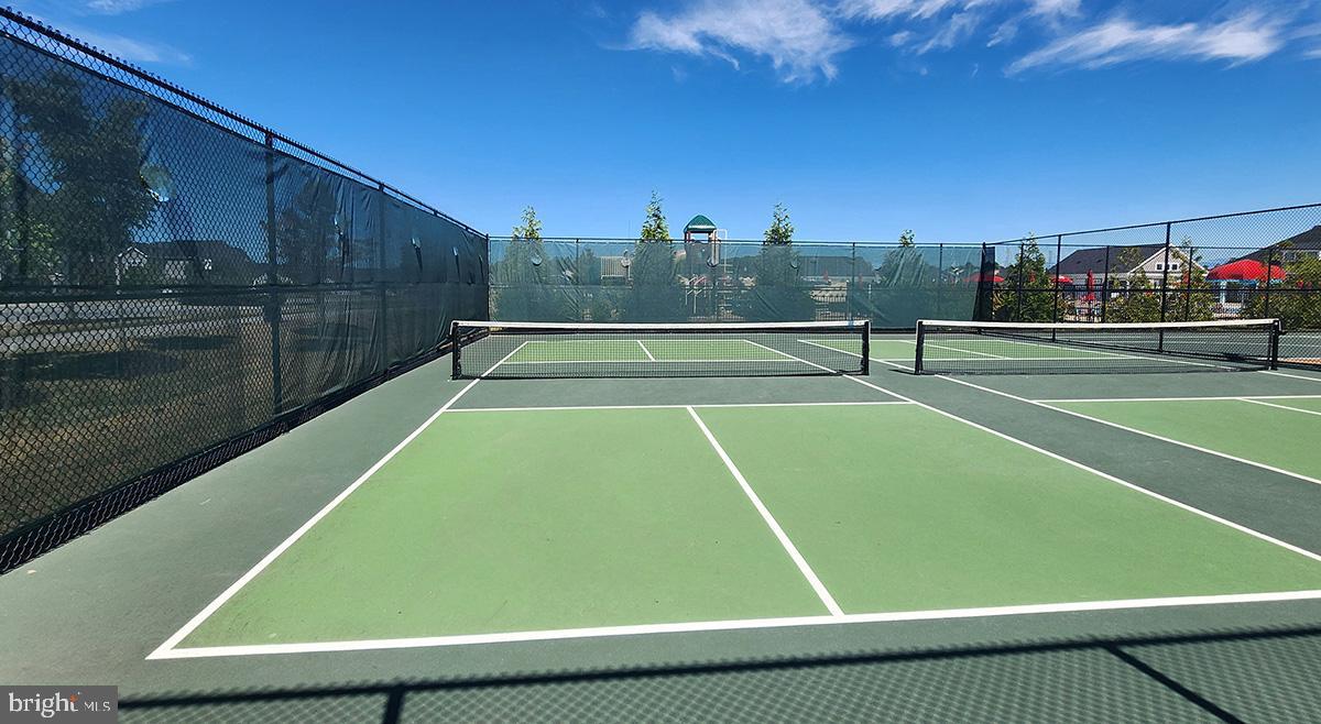 TWO RIVERS - Residential