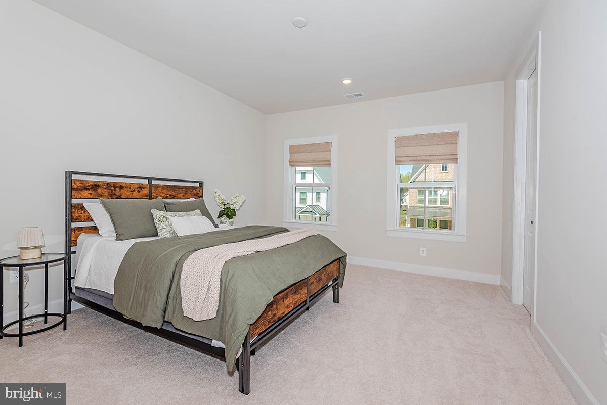 TWO RIVERS - Residential