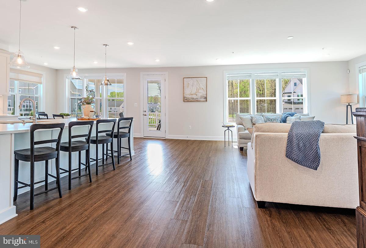 TWO RIVERS - Residential