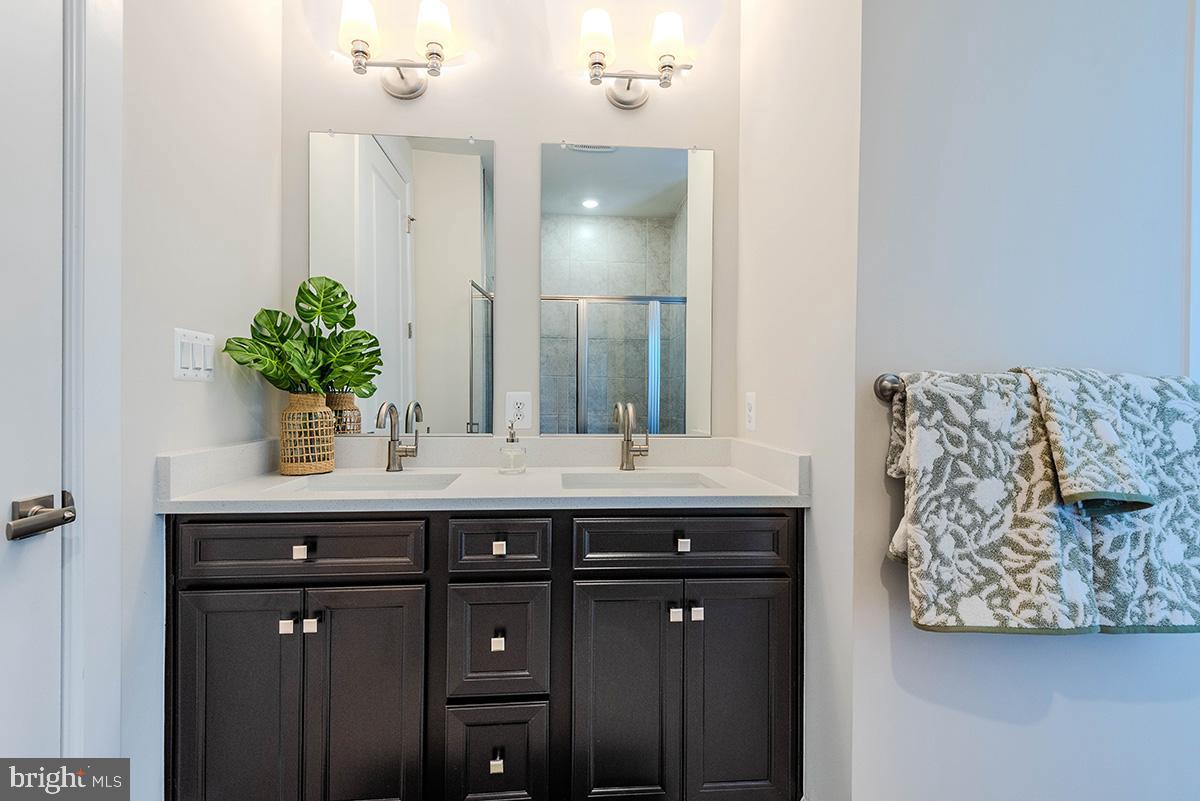 TWO RIVERS - Residential