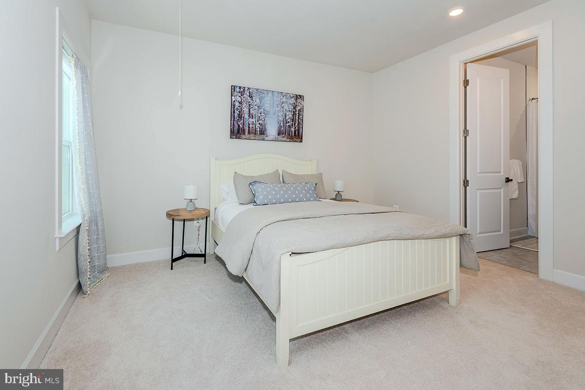 TWO RIVERS - Residential