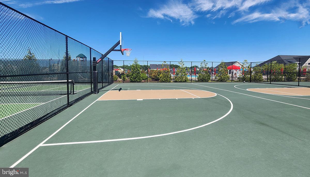 TWO RIVERS - Residential