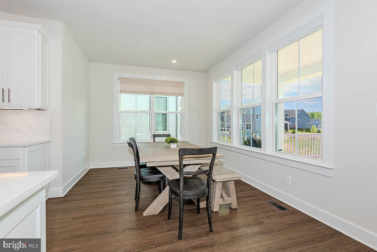 TWO RIVERS - Residential